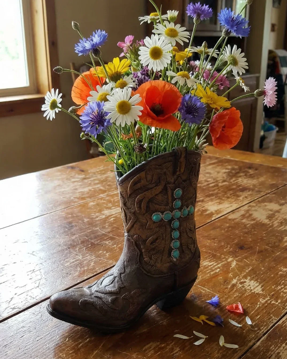 Country Boot Vases